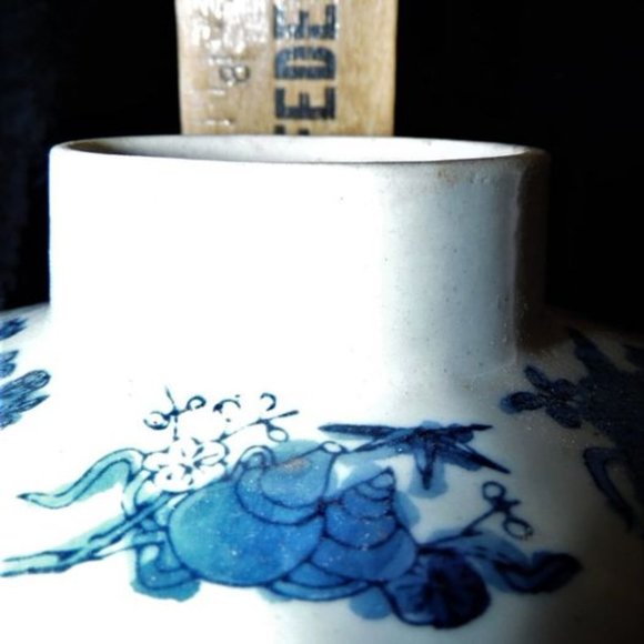 LAST MARKDOWN Antique Bisque Oriental vase - Picture 2 of 5